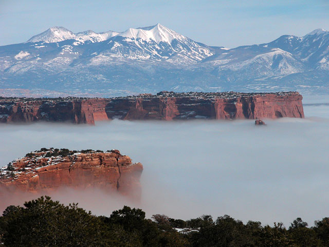canyonlands_clouds