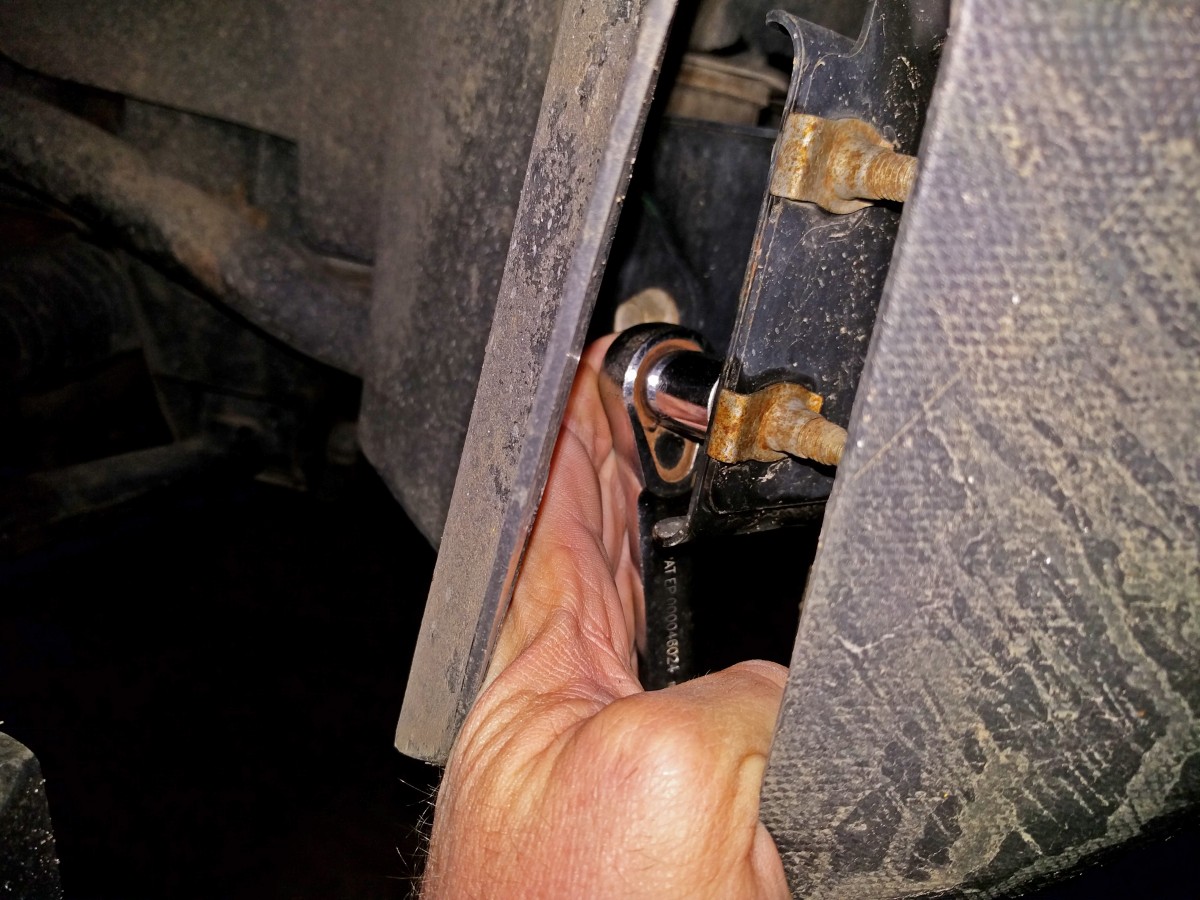 H3-Hummer-Hidden-Winch-Mount-Install-Remove-the-2-bolts-in-the-fender-1200x900.jpg