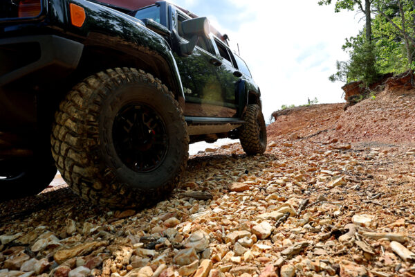 2nd Gen Rock Sliders H3 Hummer - Image 4