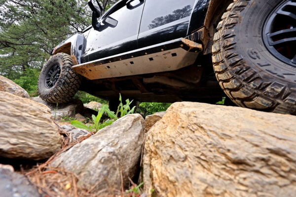 2nd Gen Rock Sliders H3 Hummer